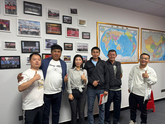 Kyrgyzstan Client Visited Factory & Signed Order for Two Aerial Work Platforms