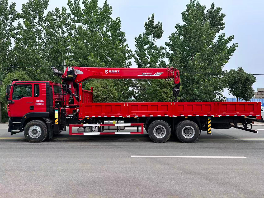 HOWO TX Changxing 12-ton 6-section Boom Truck mounted Crane - View 3 - SHENBAI Auto