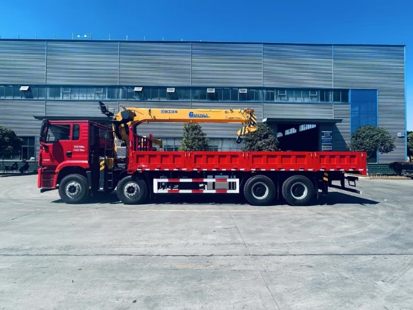 SHACMAN 8×4 Telescopic Boom Crane