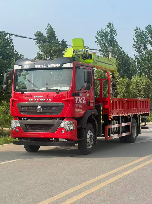 HOWO Single Axle 240HP + Zoomlion 10Ton 5-Section Boom Crane - SHENBAI Auto