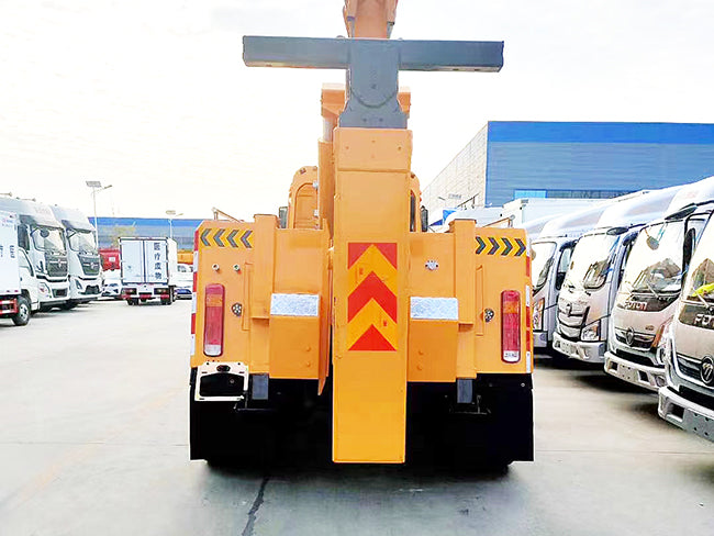 SINOTRUK HOWO 8×4 Integrated Tow & Crane Wrecker Truck