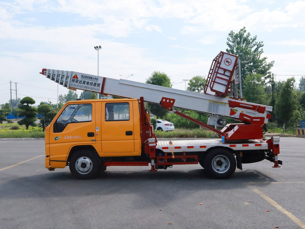 JMC SHUNDA DOUBLE ROW CAB LADDER MOVING TRUCK