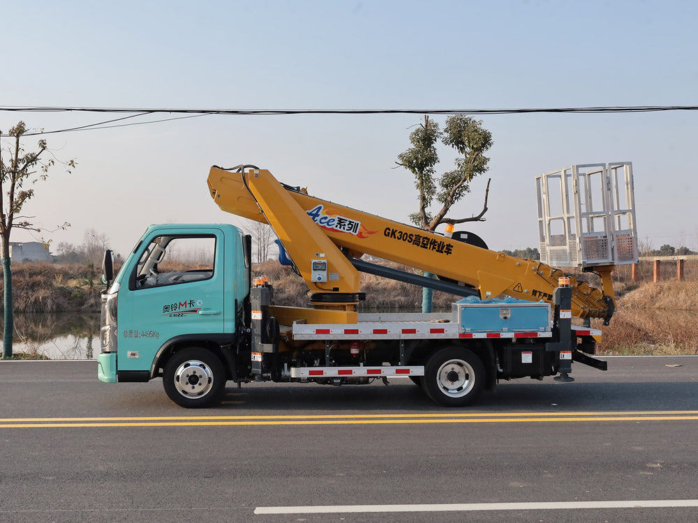 Foton Aoling M Card Blue Plate 30m Aerial Work Truck Full