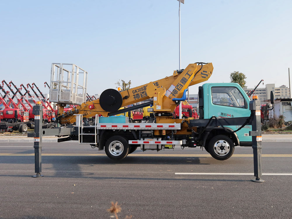 Foton Aoling M Card Blue Plate 30m Aerial Work Truck Full