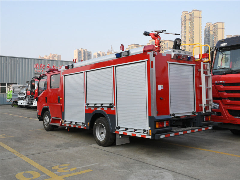 ISUZU 4 TON WATER TANK FIRE TRUCK
