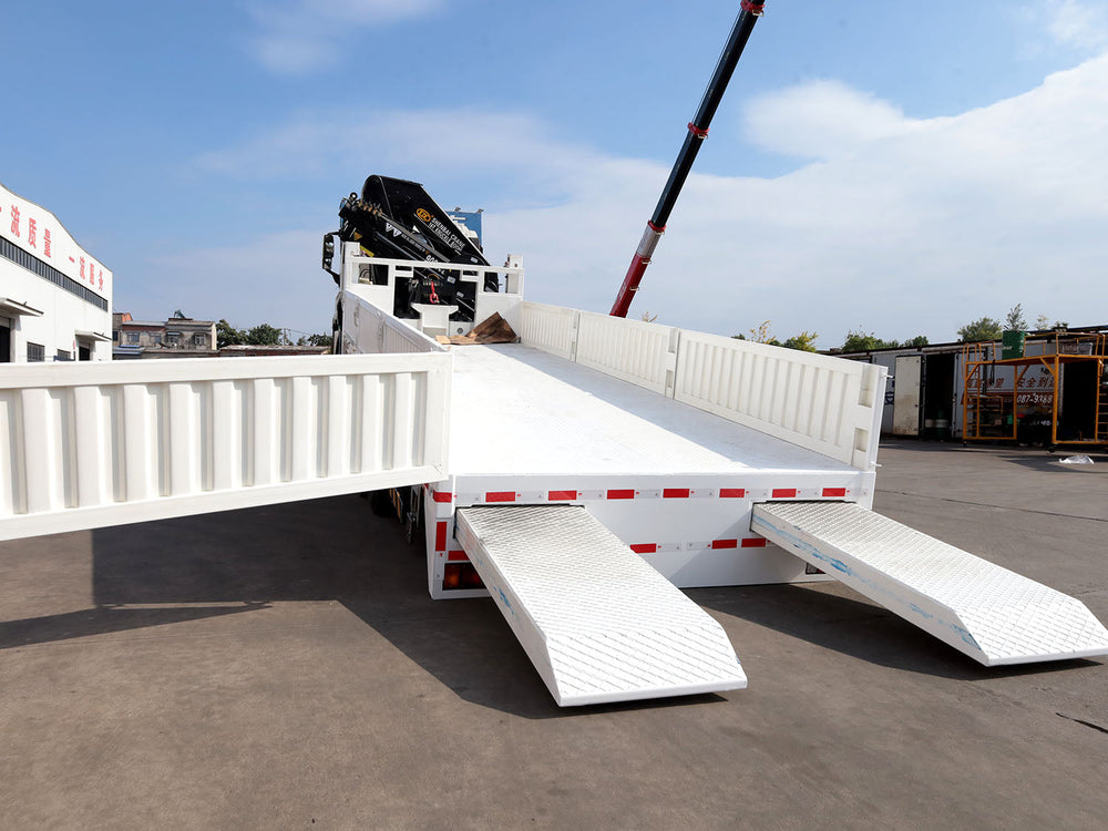 Isuzu 8x4 changxing 16-ton folding boom truck crane