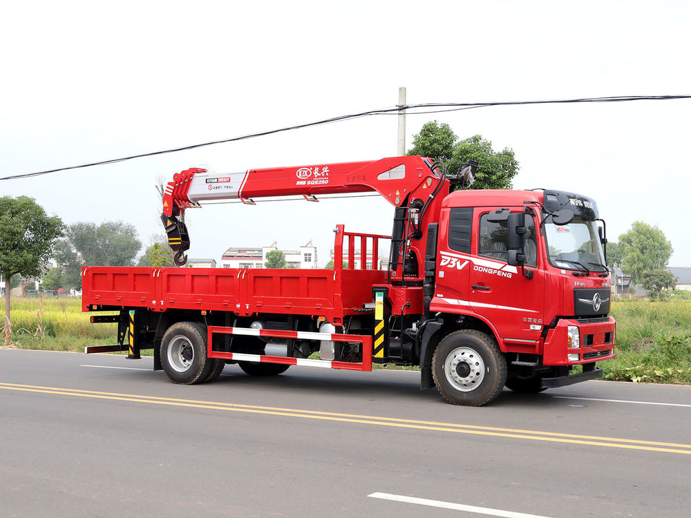 Dongfeng 4×2 Changxing 10-ton Straight Boom Truck Crane