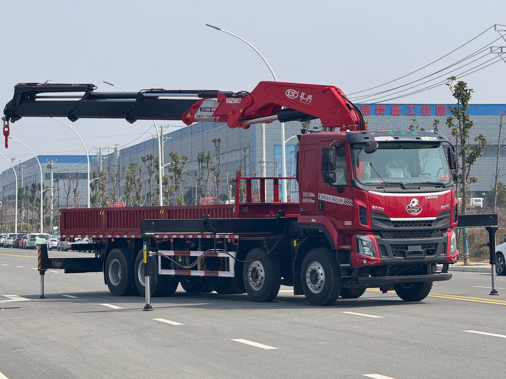 Dongfeng Liuzhou Motor 25 Ton Folding Boom Truck Crane (Changxing Crane)