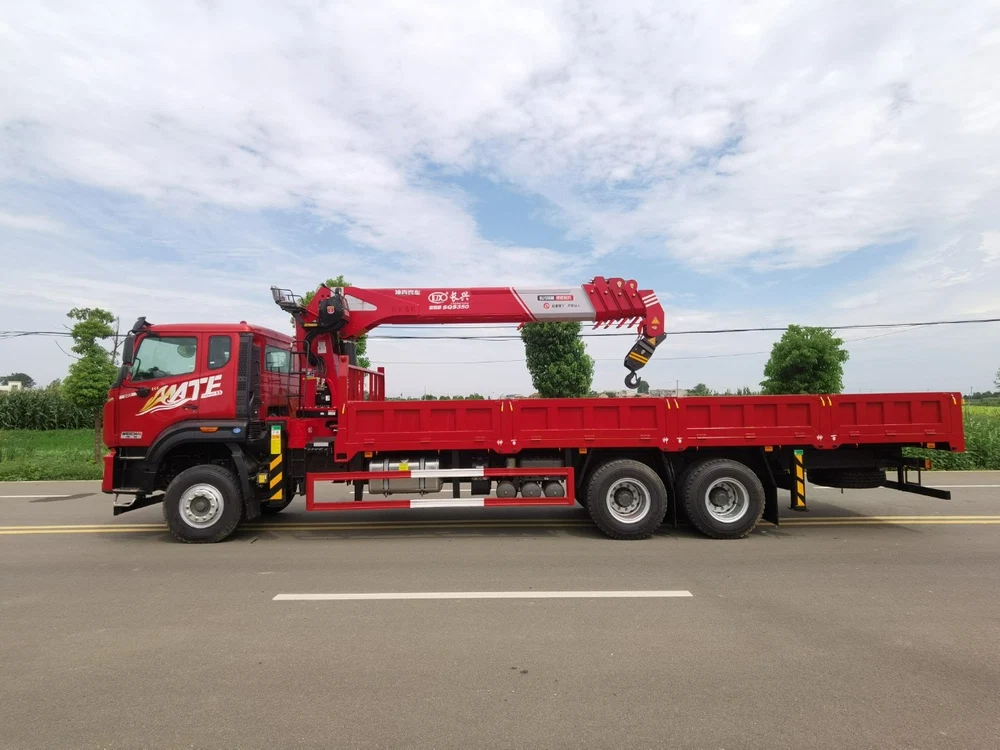 Howo Changxing 12-ton 5-section Boom Truck Mounted Crane - View 9 - SHENBAI Auto