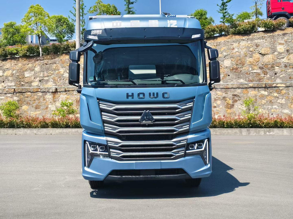 HOWO 6×2 30T Super Heavy Refrigerated Truck for Long Haul Cold Chain