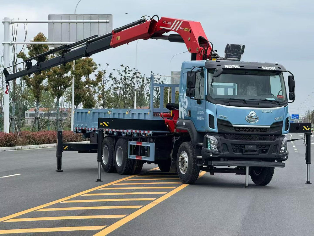 Dongfeng Liuzhou 16T Sany Folding Boom Crane Truck