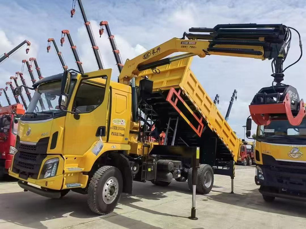 Dongfeng Liuzhou M3 6.3T Changxing Folding Boom Crane