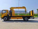 Dongfeng Dolica 4400 Wheelbase Wrecker Truck With Crane