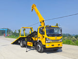 Dongfeng Dolica 4400 Wheelbase Wrecker Truck With Crane