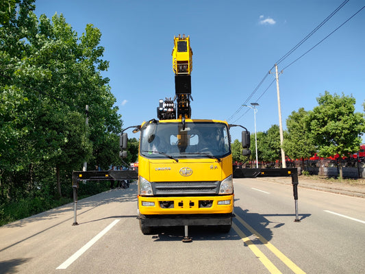 Jiefang Hu VH Wrecker Truck With Crane