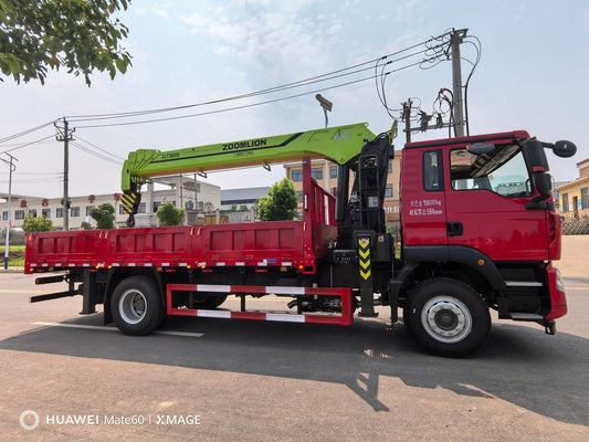 HOWO Zoomlion 8-ton 5-section Boom Truck mounted Crane