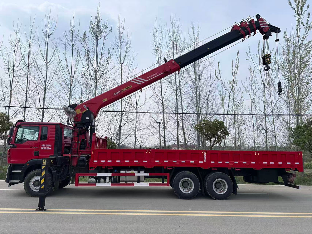 HOWO TX Changxing 12-ton 6-section Boom Truck mounted Crane