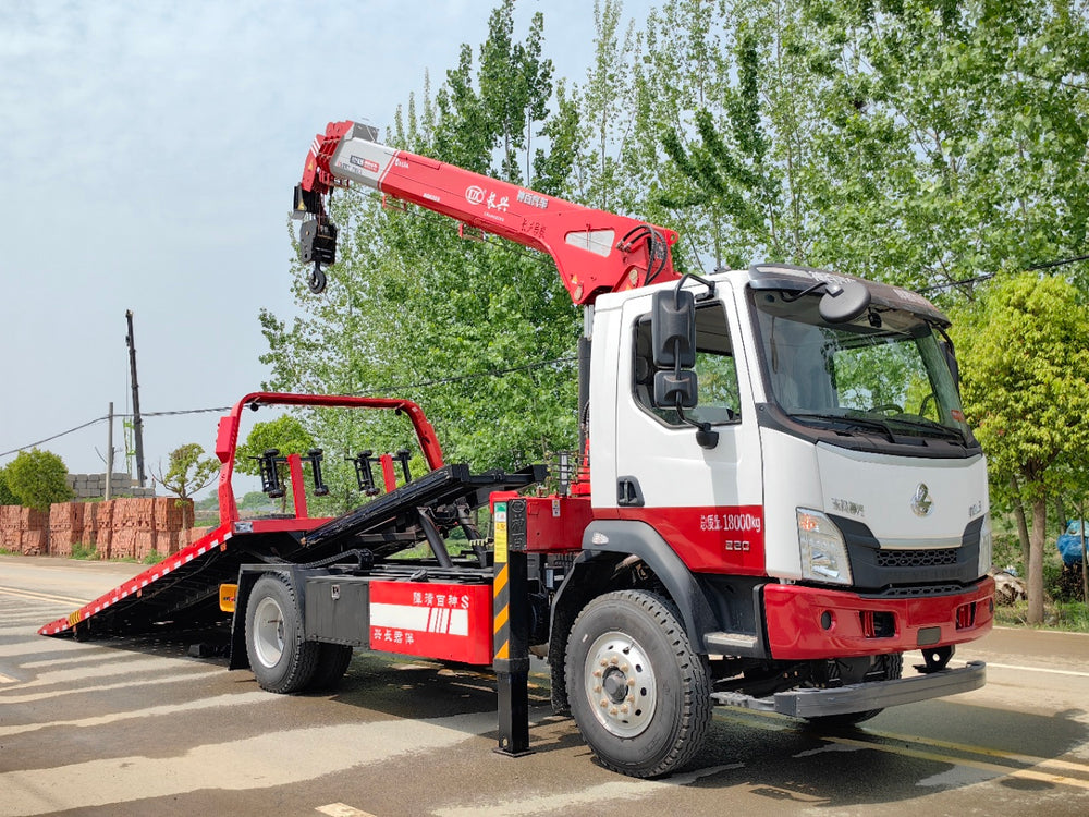 Liuzhou Chenglong Wrecker Truck with Crane