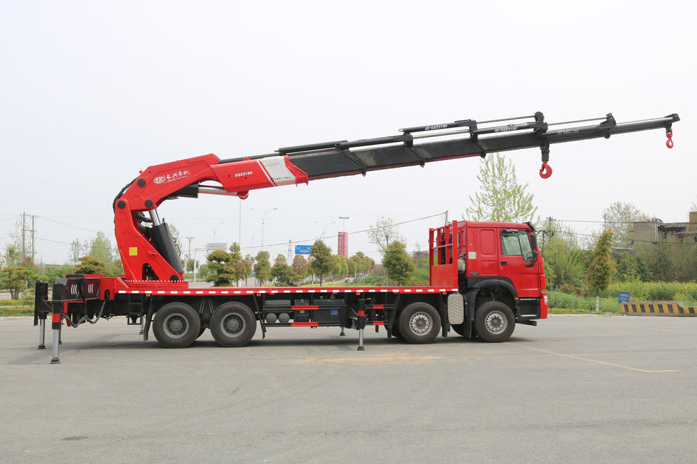 Sinotruk Howo Changxing 110-ton Folding Arm Truck-mounted Crane (Rear-mounted)