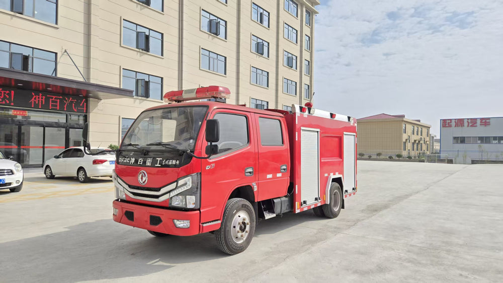 Dongfeng Dolica D6 Double Row Cab Water Tank Fire Truck