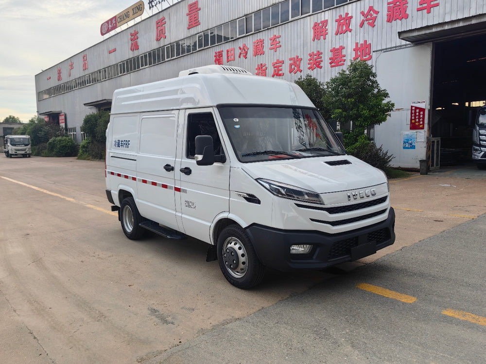 IVECO Short Wheelbase High Roof Refrigerated Van Spec Sheet