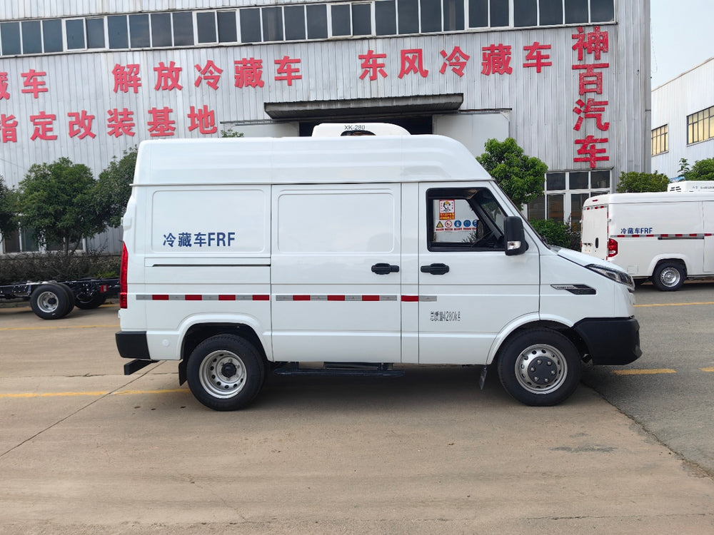 IVECO Short Wheelbase High Roof Refrigerated Van Spec Sheet