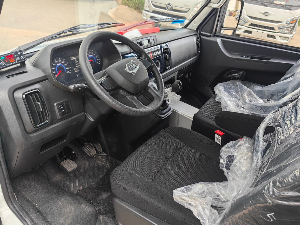IVECO Short Wheelbase High Roof Refrigerated Van Spec Sheet
