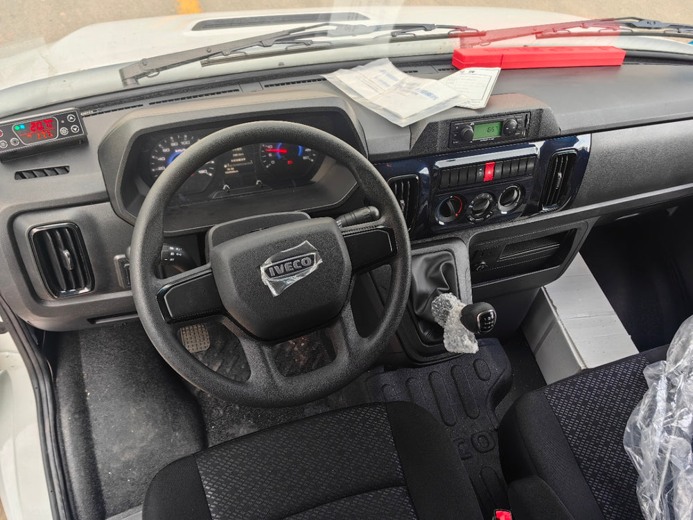 IVECO Short Wheelbase High Roof Refrigerated Van Spec Sheet