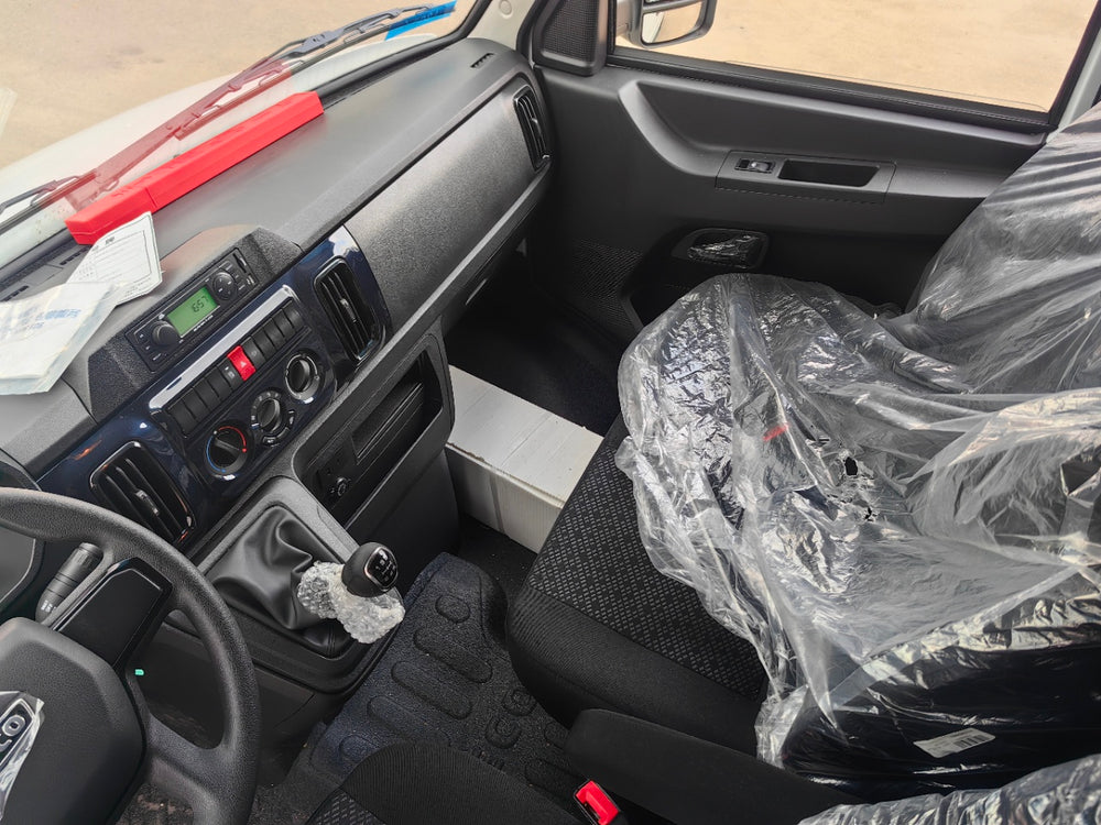 IVECO Short Wheelbase High Roof Refrigerated Van Spec Sheet