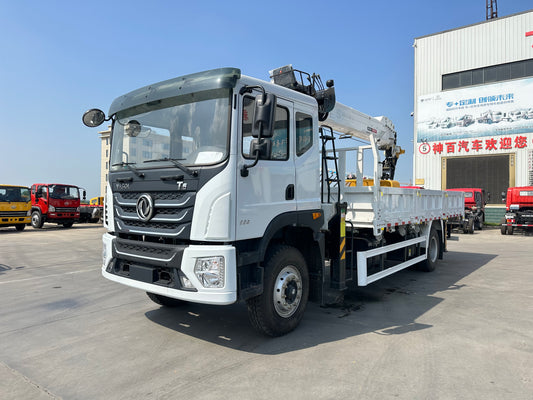Dongfeng Euro3 4×2 Changxing 8Ton 6-section Telescopic Crane