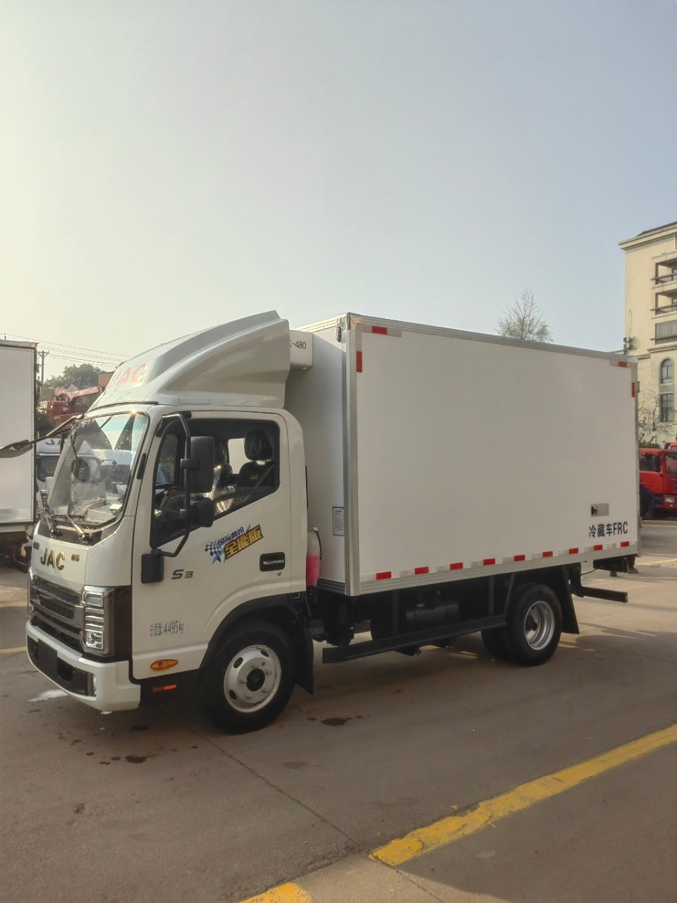 JAC SHUAILING S3 3.7M REFRIGERATED TRUCK FULL SPECIFICATION TABLE