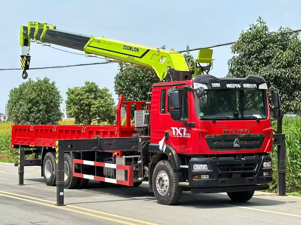 HOWO TX MAN Engine 350HP - Zoomlion New 14 Ton 5-Section Boom Truck Mounted Crane