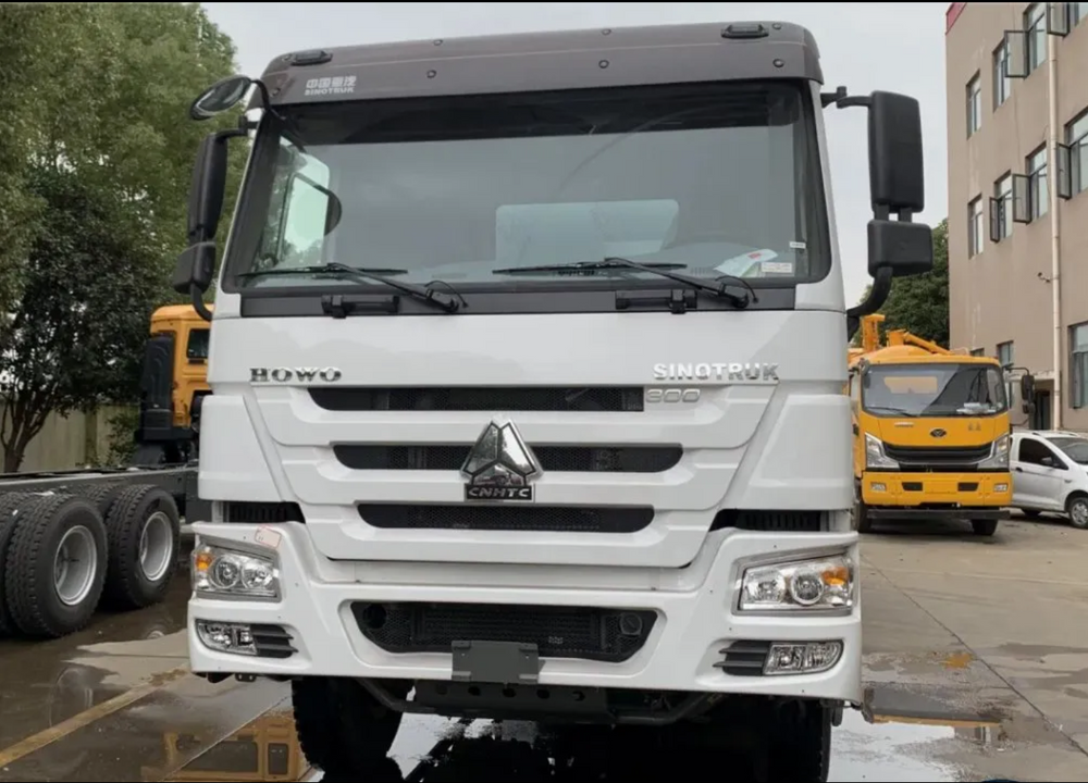 SINOTRUK HOWO 4x2 Fresh Milk Transport Tanker