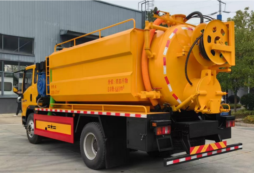 Sinotruk Howo 4×2 Combined Jetting & Suction Truck - View 4 - SHENBAI Auto