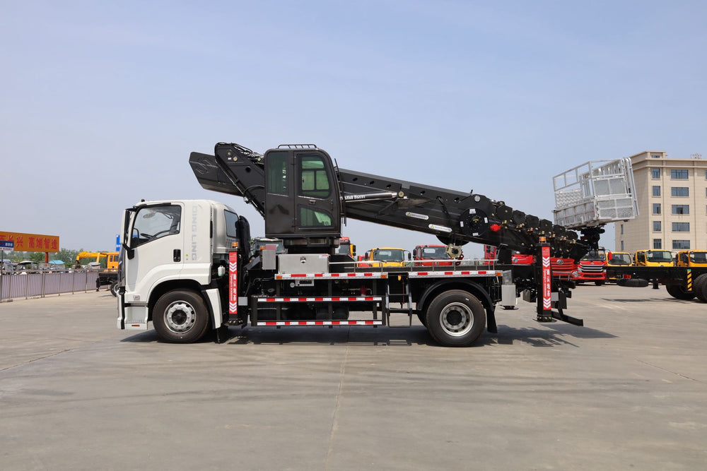 Isuzu 45-meter aerial work platform - View 3 - SHENBAI Auto