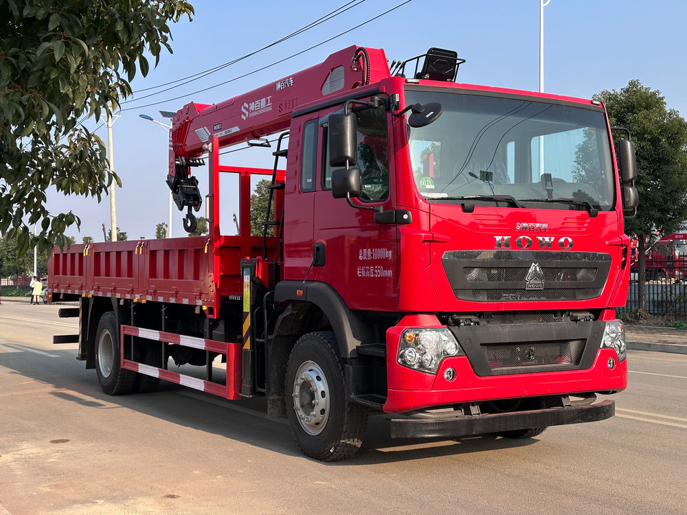HOWO Changxing 8-ton 6-section Boom Truck Mounted Crane