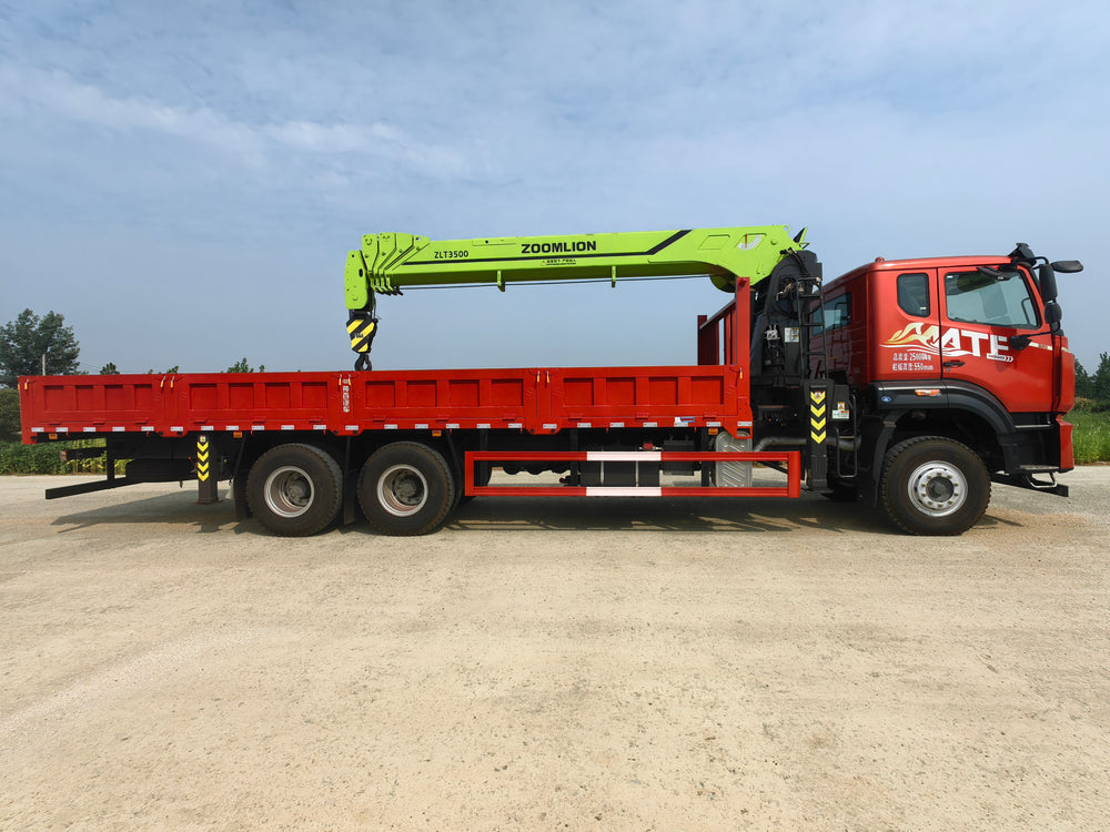Howo Zoomlion 14-ton Truck Mounted Crane