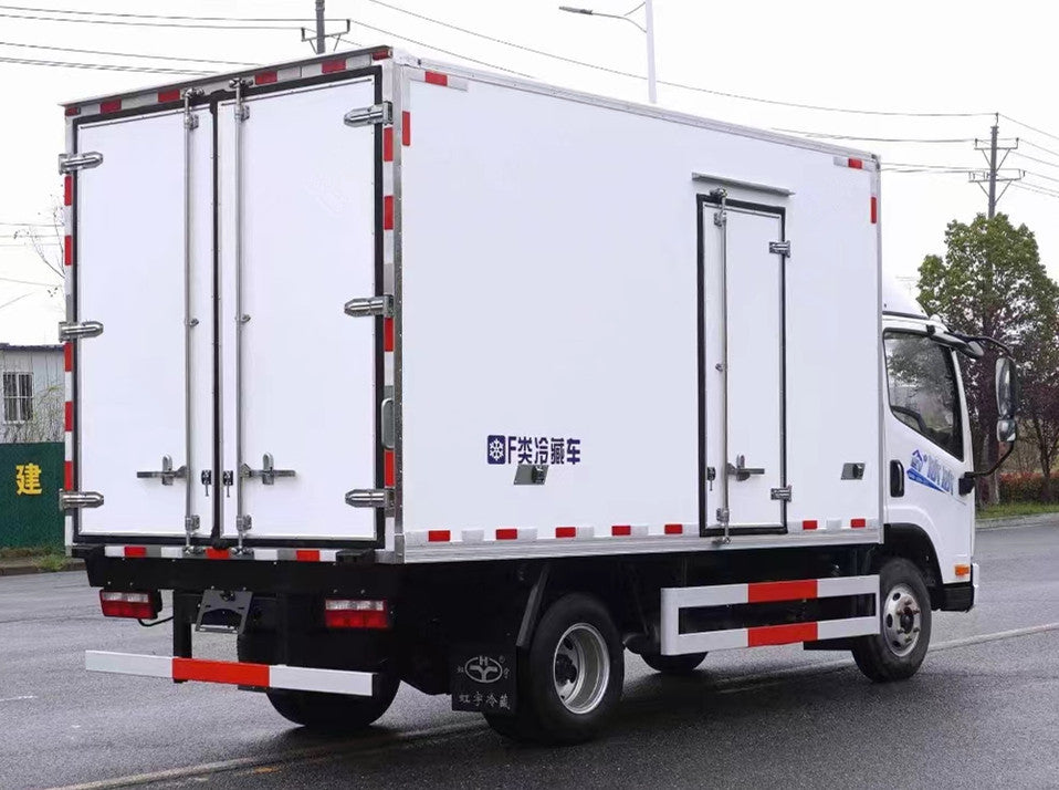 FAW 4×2 Refrigerated Truck – Detailed Configuration