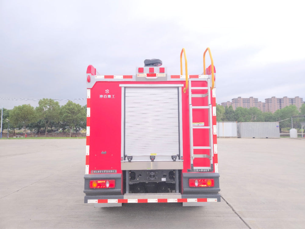 Dongfeng 2.5 cubic meter water mist fire truck