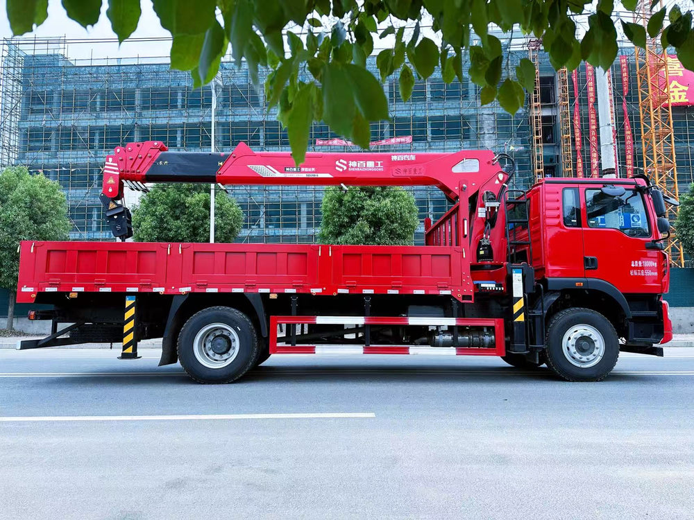 Sinotruk Howo 8-ton 6-section boom truck crane - View 4 - SHENBAI Auto