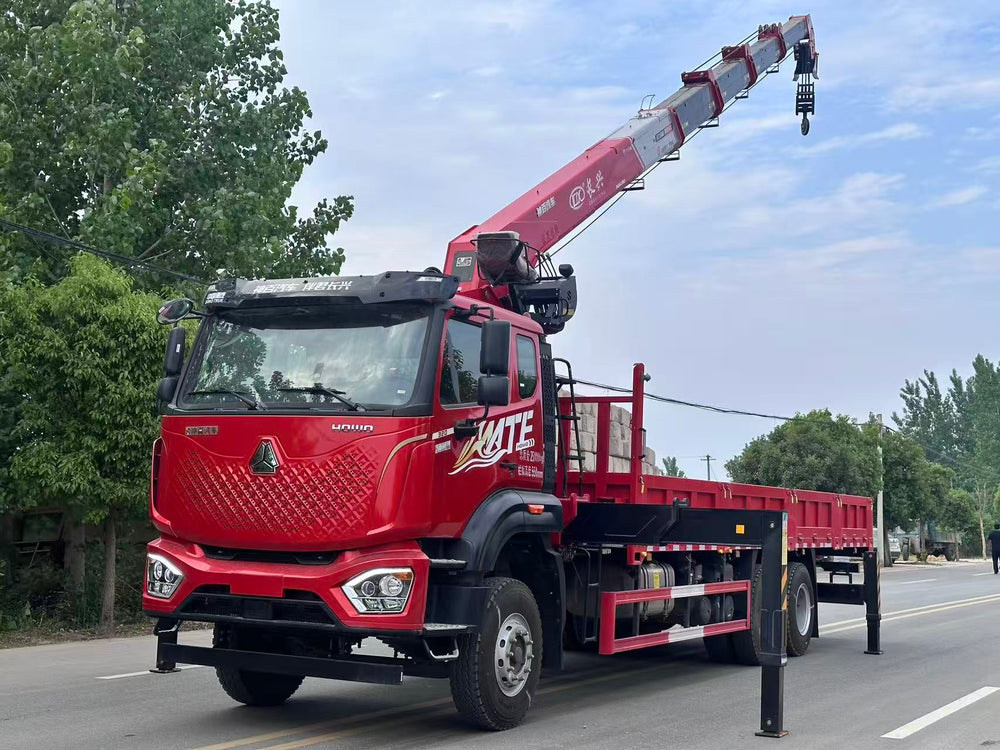 Sinotruk Howo 14-ton 5-section boom truck crane - View 3 - SHENBAI Auto