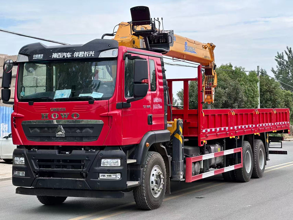 Sinotruk Howo XCMG 14-ton 5-section boom truck crane - View 2 - SHENBAI Auto