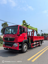 Sinotruk Howo Zoomlion 8-ton 5-section boom truck crane - View 2 - SHENBAI Auto