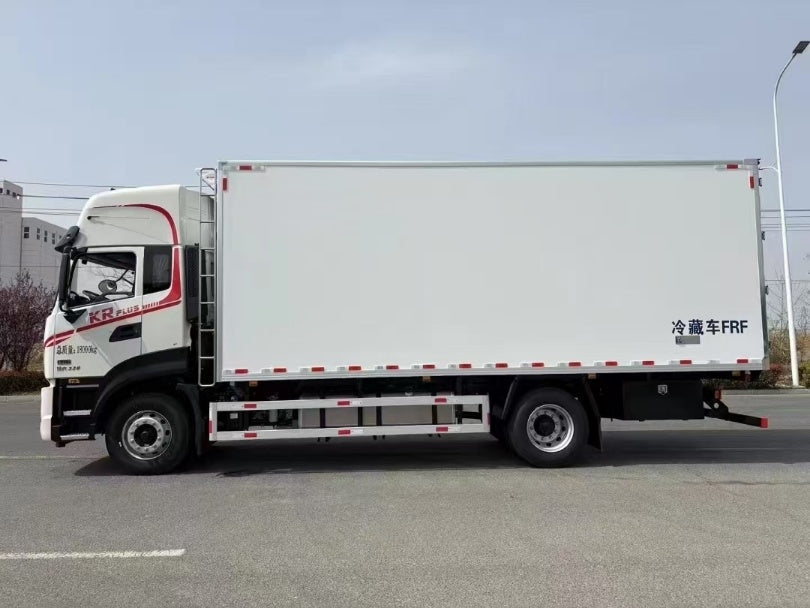 Dongfeng 6.8-meter refrigerated truck - View 4 - SHENBAI Auto