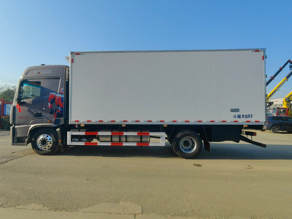 Foton Auman 6.8-meter 10 tons refrigerated truck - View 4 - SHENBAI Auto