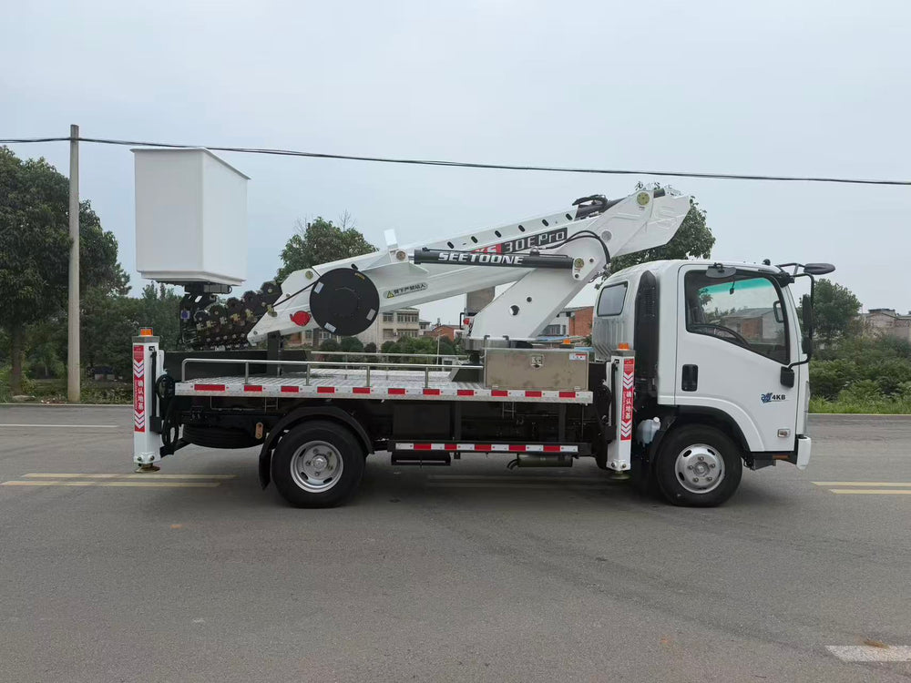 ISUZU ELF KV100 4KB Aerial Work Truck