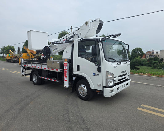 Isuzu 30-meter insulated basket aerial work platform truck for power maintenance