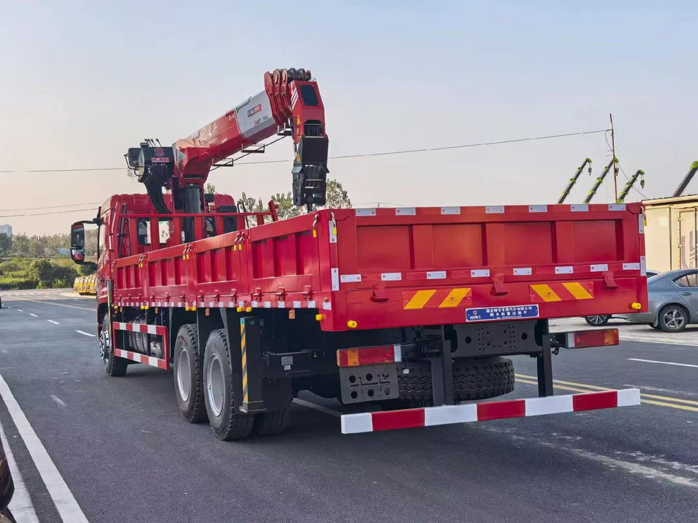 Shenbai Jincheng K5S 8×4 Crane Truck – Changxing 12T 5-Section Synchronous Telescopic Crane