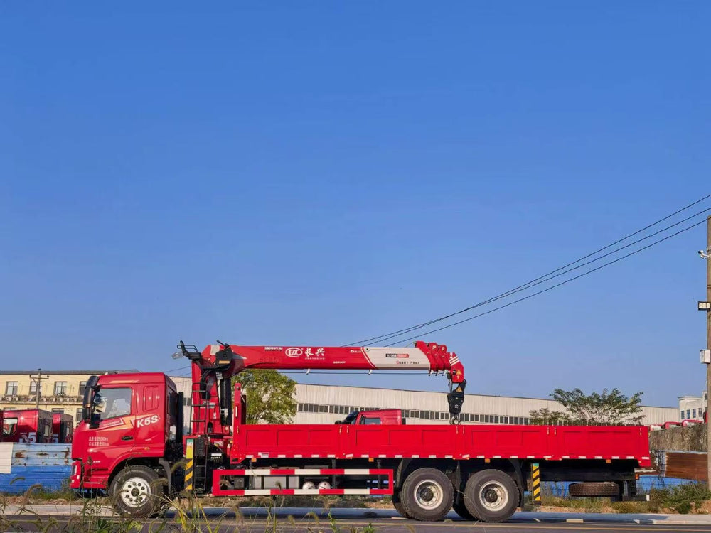 Shenbai Jincheng K5S 8×4 Crane Truck – Changxing 12T 5-Section Synchronous Telescopic Crane