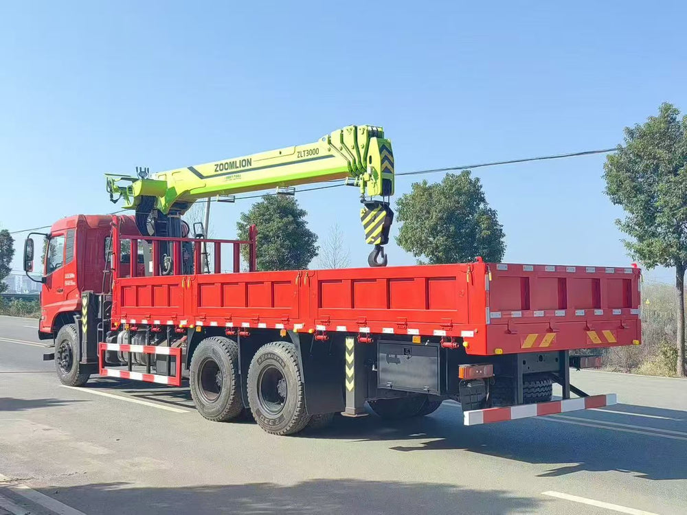 Shenbai Tianjin 6x4 truck with a 12-ton, five-section Zoomlion crane